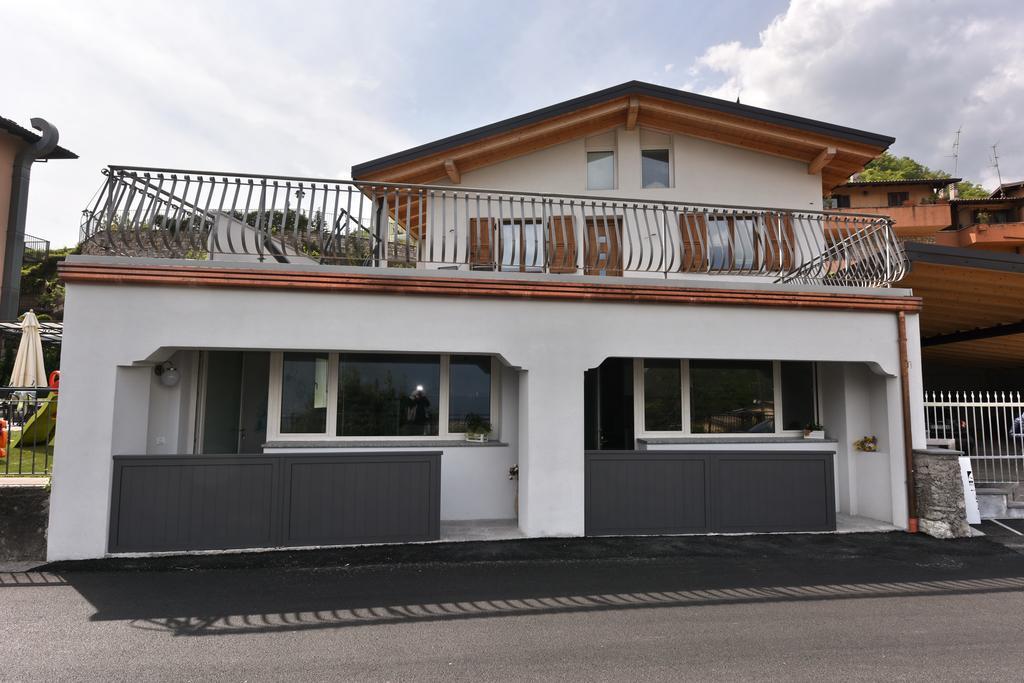 Fossato Apartment *